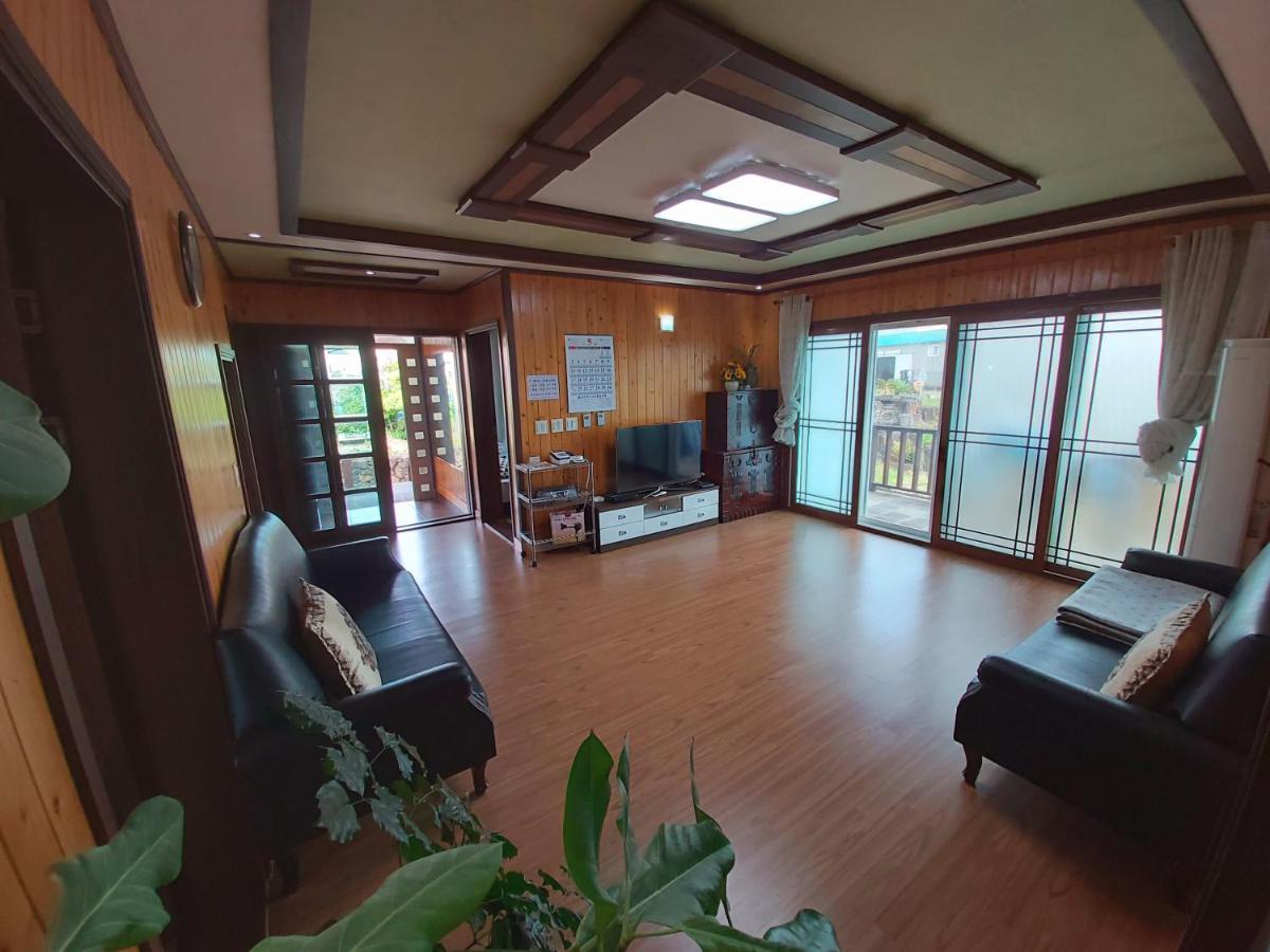 Hotel Feeling Good House Jeju Exterior foto