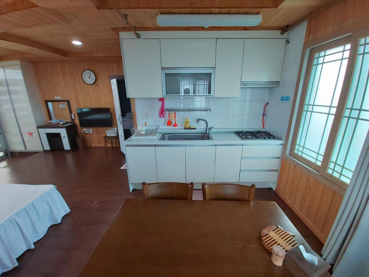 Hotel Feeling Good House Jeju Exterior foto