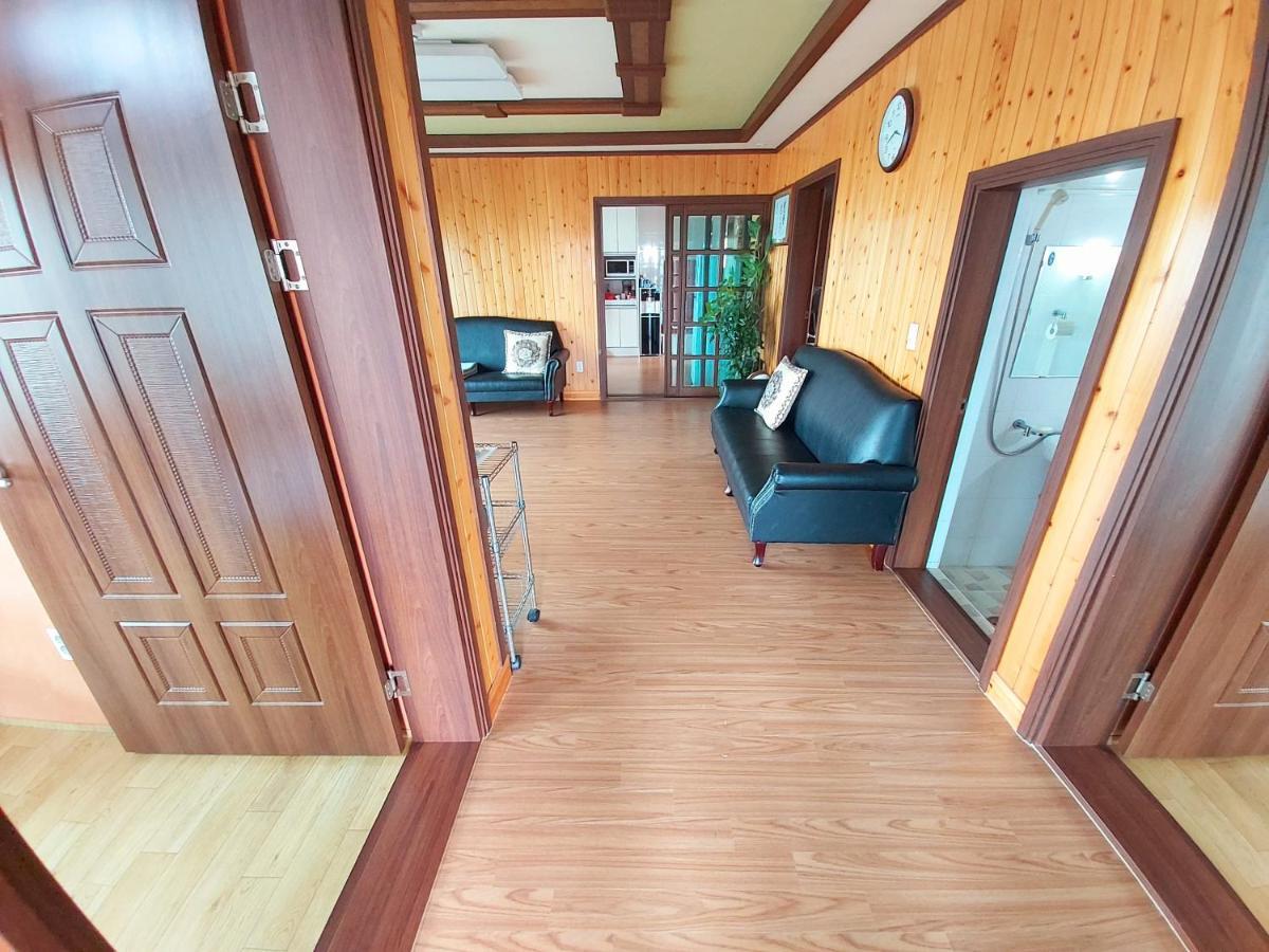 Hotel Feeling Good House Jeju Exterior foto