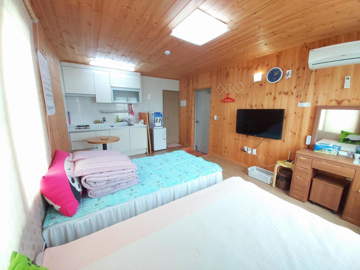 Hotel Feeling Good House Jeju Exterior foto
